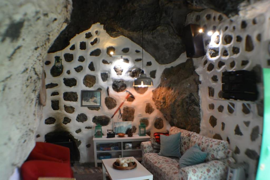 Casa Cueva El Pedregal Tejedaヴィラ エクステリア 写真