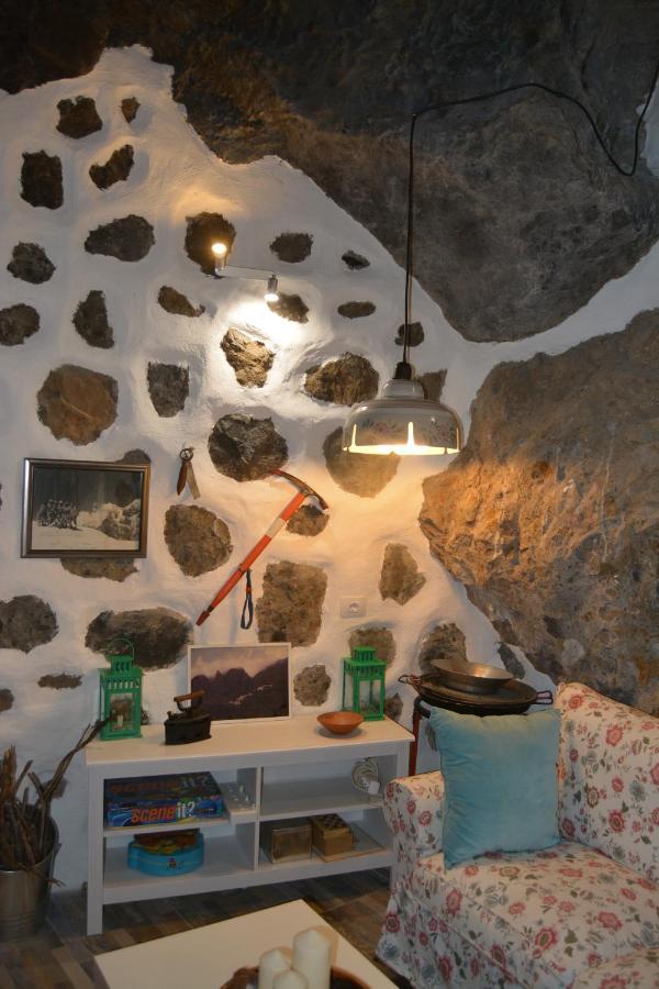 Casa Cueva El Pedregal Tejedaヴィラ エクステリア 写真
